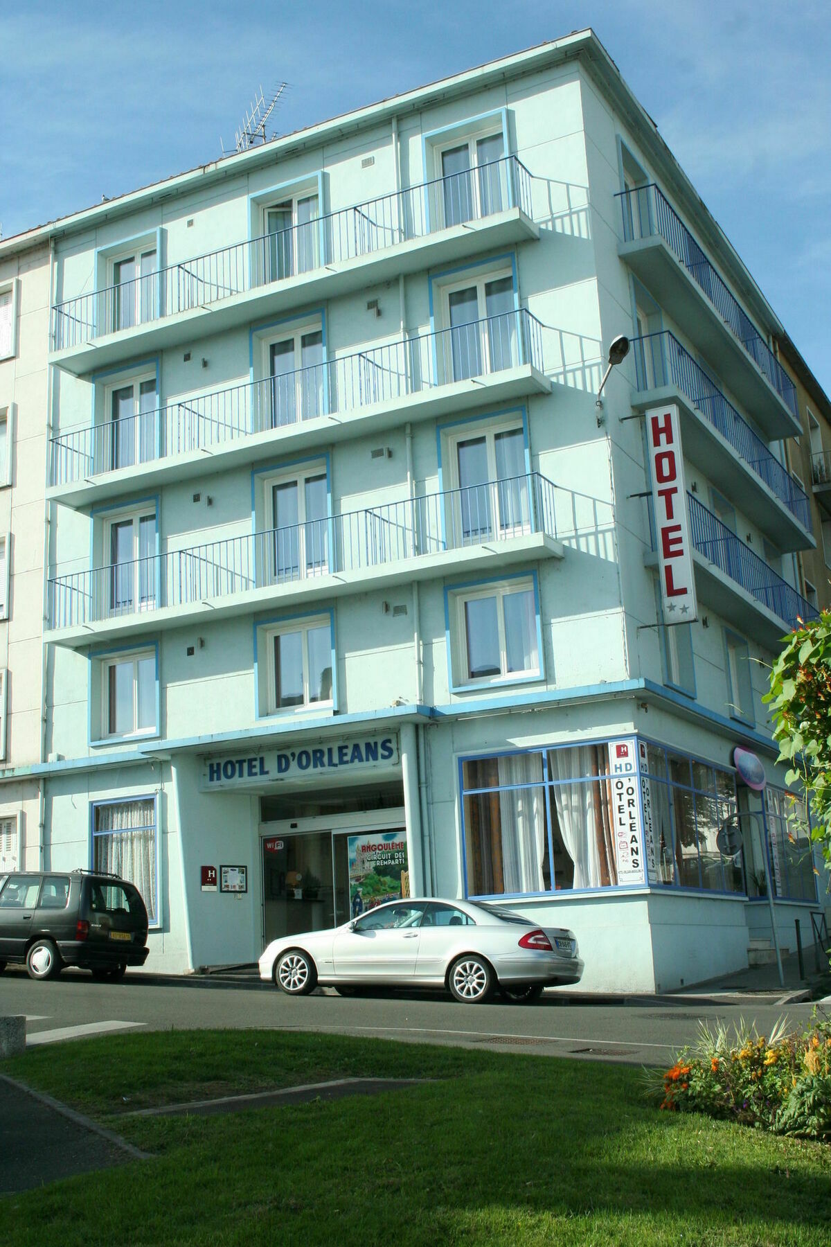 Hotel d'Orléans Angoulême Esterno foto