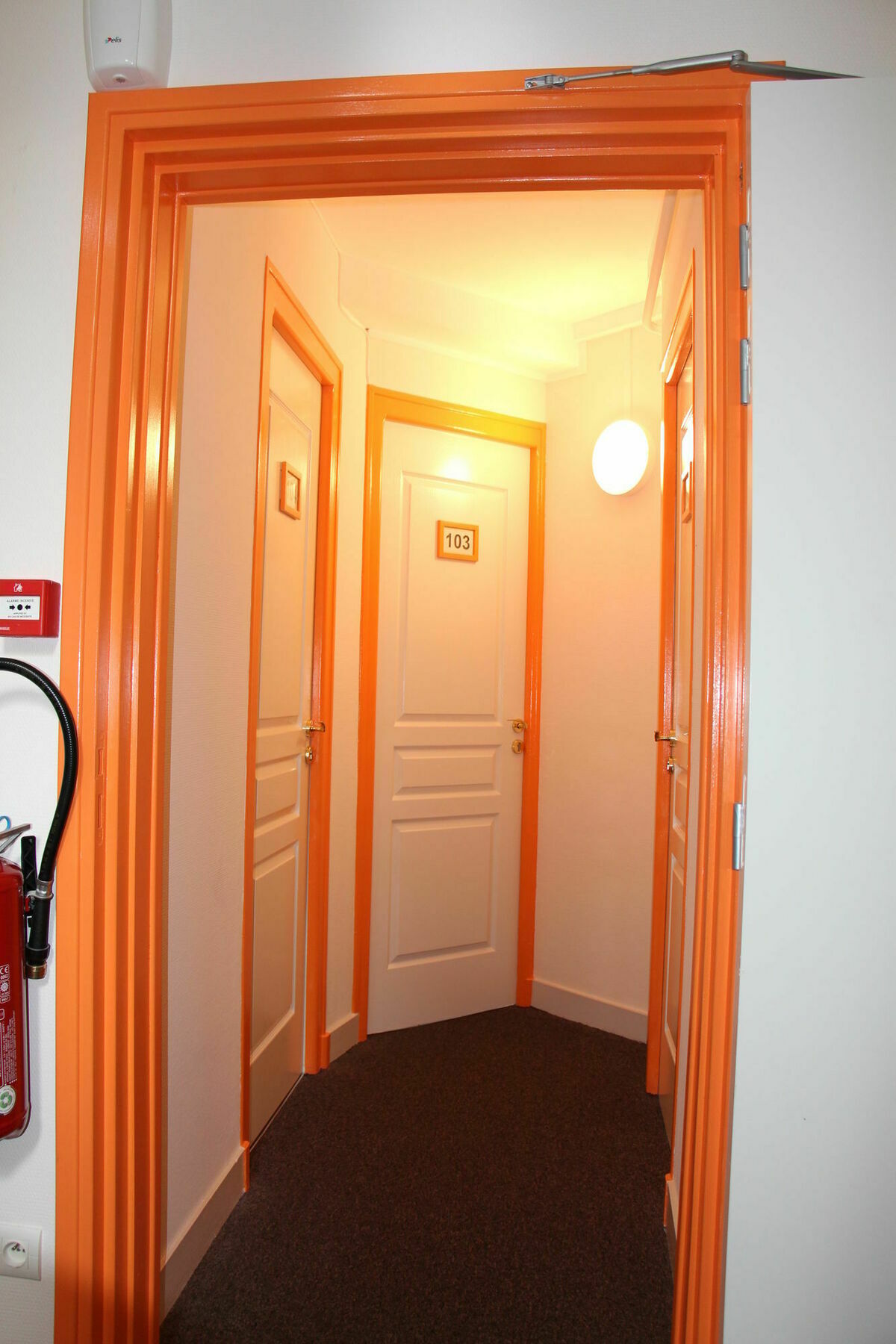 Hotel d'Orléans Angoulême Esterno foto