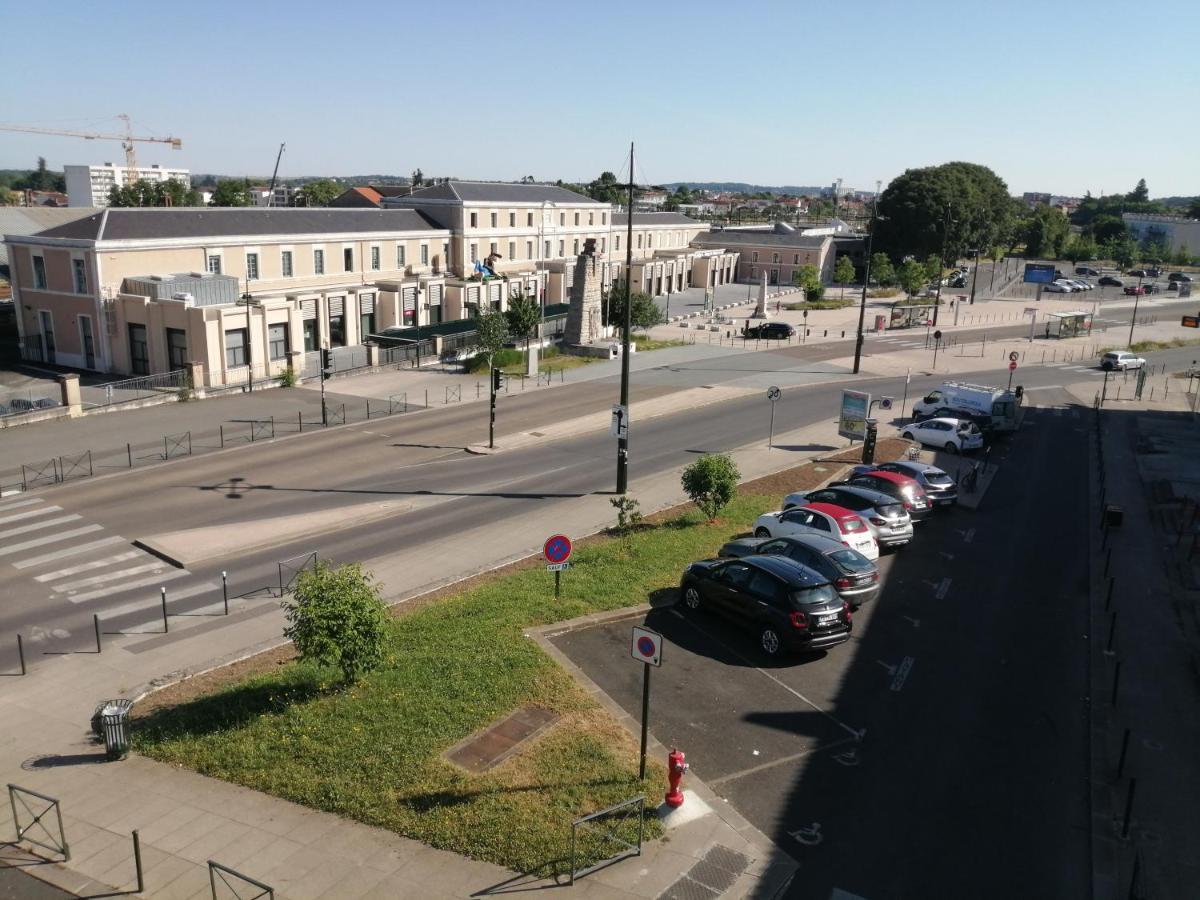 Hotel d'Orléans Angoulême Esterno foto